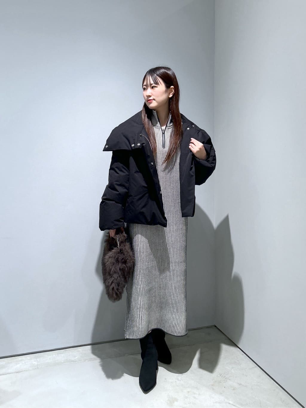 Renoさんの「INDIVI｜スタンドネックニットワンピース」を使ったコーディネート