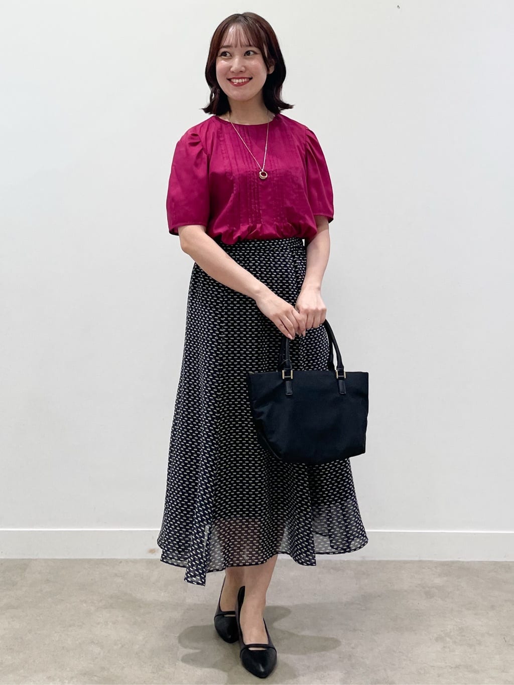 yukariさんの「Reflect｜【すっきり見え！長め丈】ピンタックデザインチュニックブラウス」を使ったコーディネート