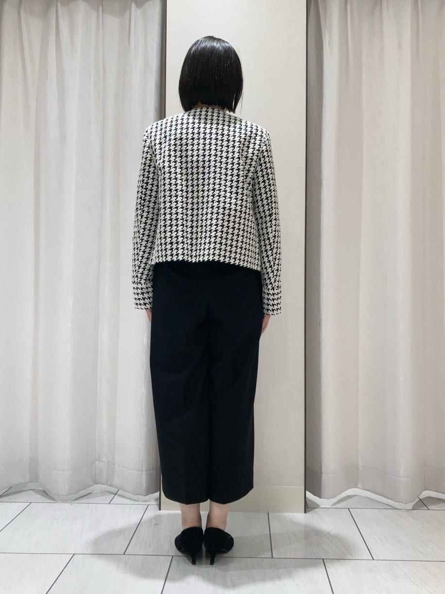 わたなべさんの「UNTITLED｜【透けにくい/ウエストイン見え】パウダリーブラウス」を使ったコーディネート