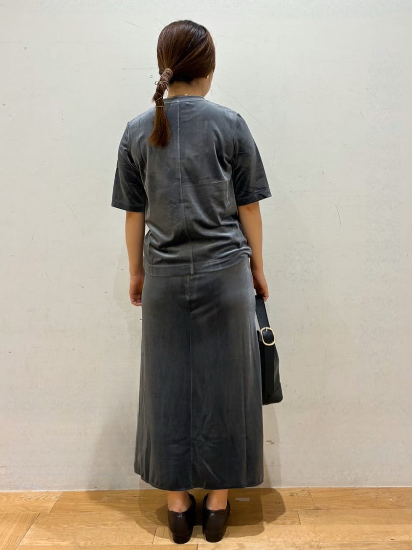kurumiさんの「OPAQUE.CLIP｜《andGIRL掲載》ベロアボクシーTシャツ【洗濯機洗い可】」を使ったコーディネート