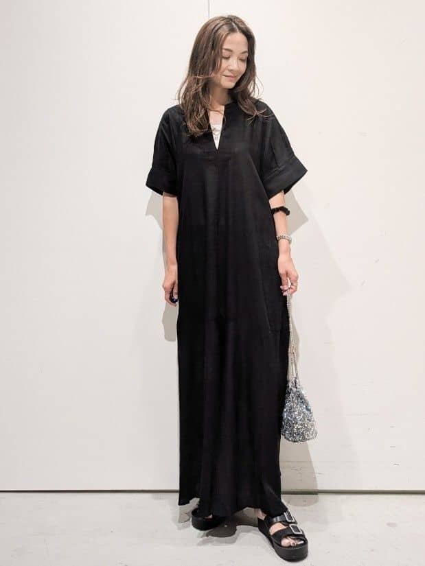 machiさんの「OPAQUE.CLIP｜レーヨン麻キーネックワンピース【洗える】」を使ったコーディネート