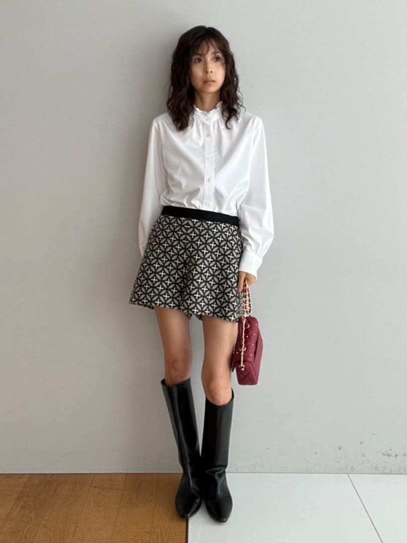 misaさんの「DRESSTERIOR｜オーバーラップサークルショートパンツ」を使ったコーディネート