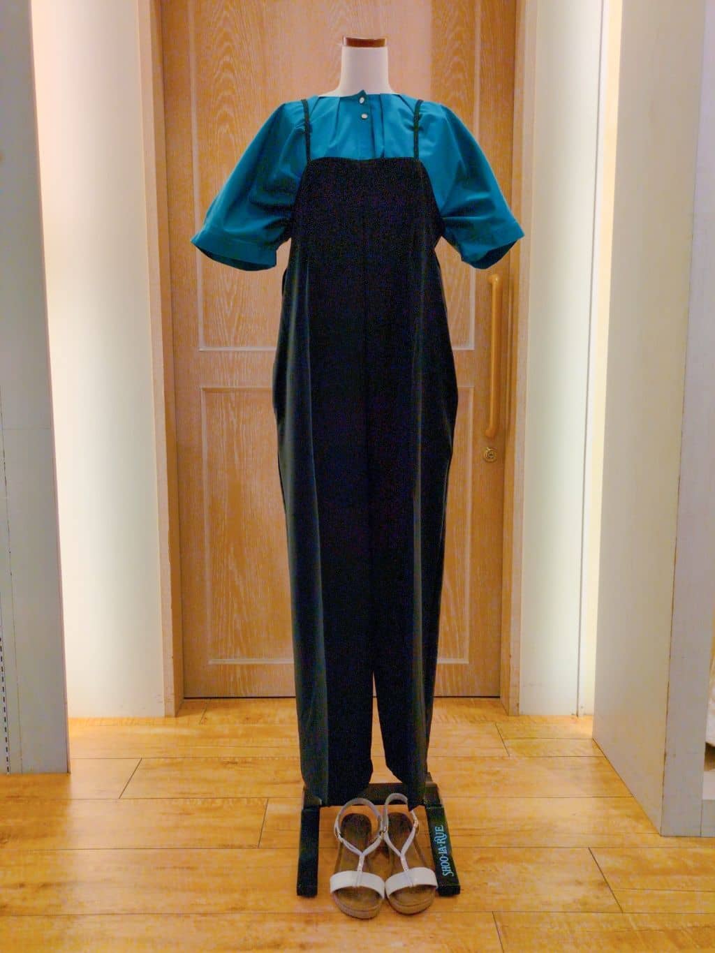 MARIEさんの「SHOO･LA･RUE｜」を使ったコーディネート