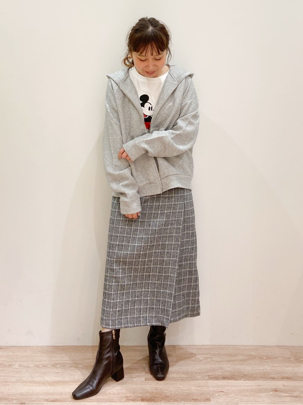risayanさんの「OPAQUE.CLIP｜【Mickey Mouse】プリントロングTシャツ」を使ったコーディネート
