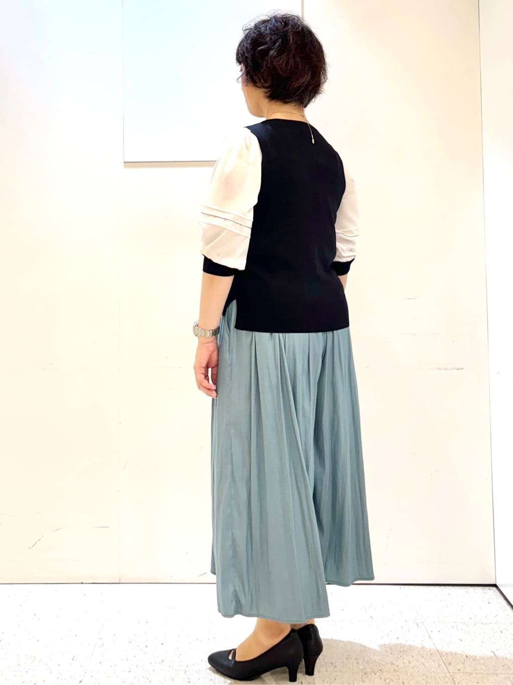 ヤスコさんの「Reflect｜【ウエストゴム仕様／長く着られる◎】スカーチョパンツ」を使ったコーディネート