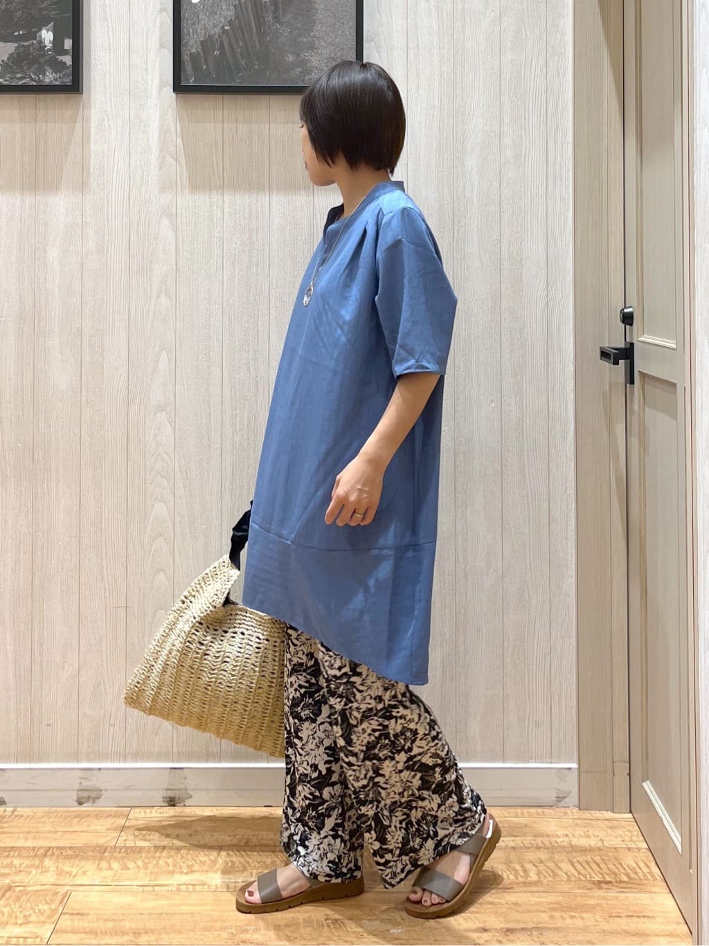 shirayuuuさんの「SHOO･LA･RUE｜【ひんやり/選べる2柄】大人のリラックスコーデに プリント柄パンツ」を使ったコーディネート