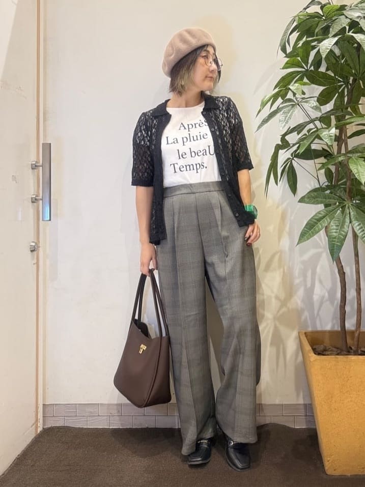 misakiさんの「SHOO･LA･RUE｜【S-LL/5分袖】大人の抜け感 襟付きレーストップス」を使ったコーディネート