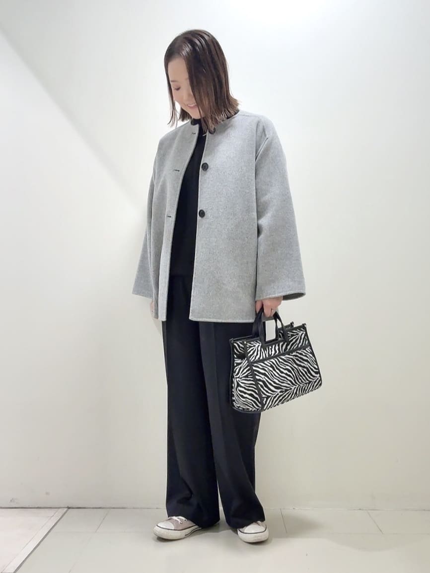YUIさんの「UNTITLED｜【洗える/はっ水/後ろウエストゴム】ストレッチ2タックワイドパンツ」を使ったコーディネート