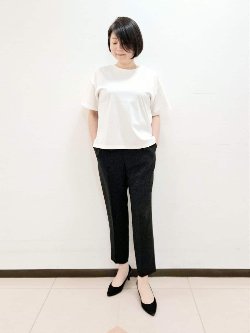 ねぎさんの「UNTITLED｜◆【接触冷感/UV/セットアップ可能】ライトウェイト タックテーパードパンツ」を使ったコーディネート