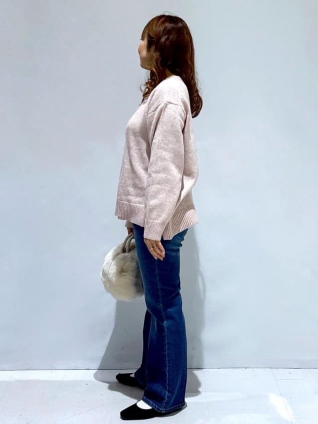 ゆきちさんの「OPAQUE.CLIP｜リラクシークルーネックニット【洗濯機OK】」を使ったコーディネート