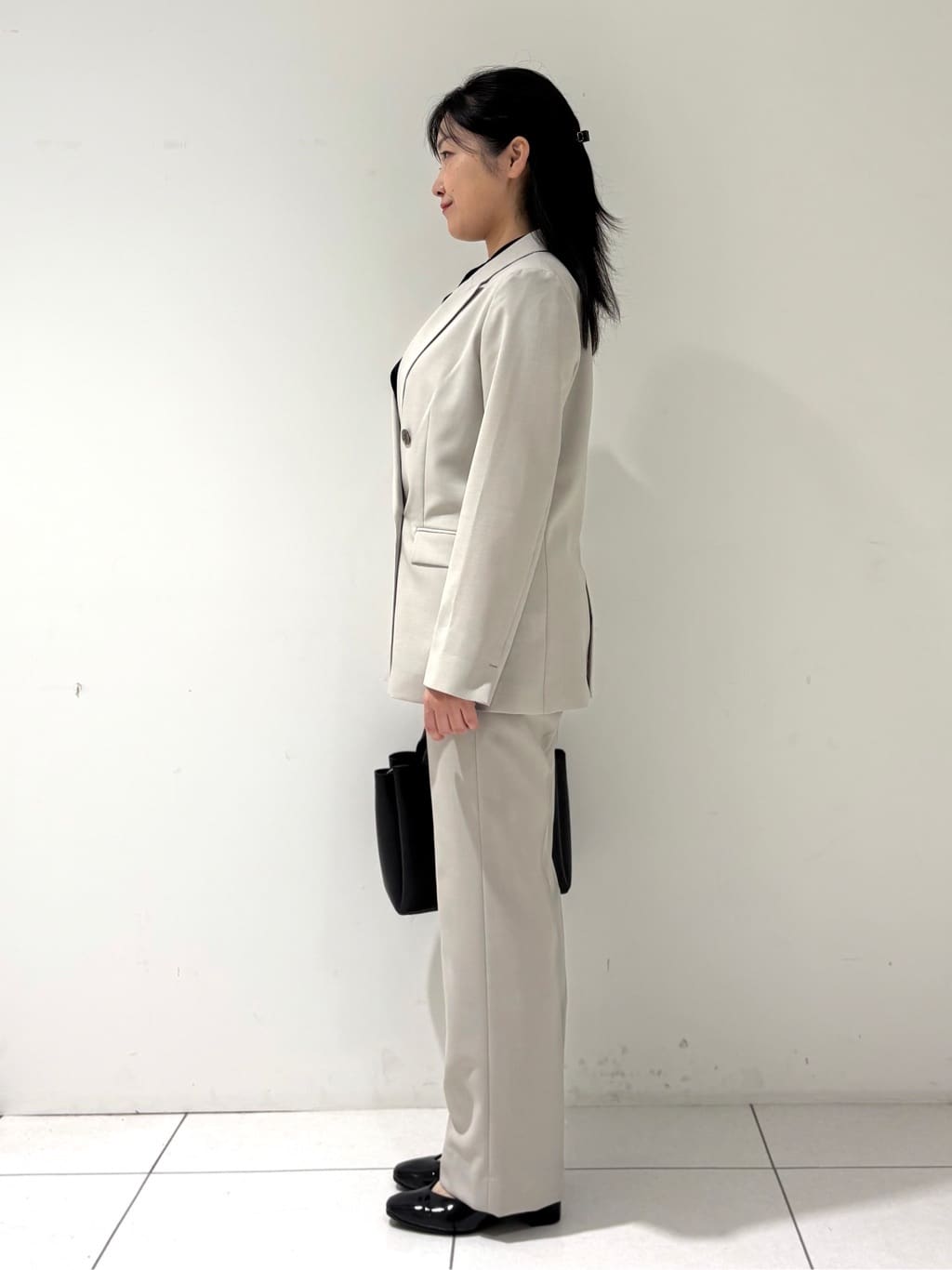 momokoさんの「INDIVI｜【UVケア】ライトダブルジャケット」を使ったコーディネート