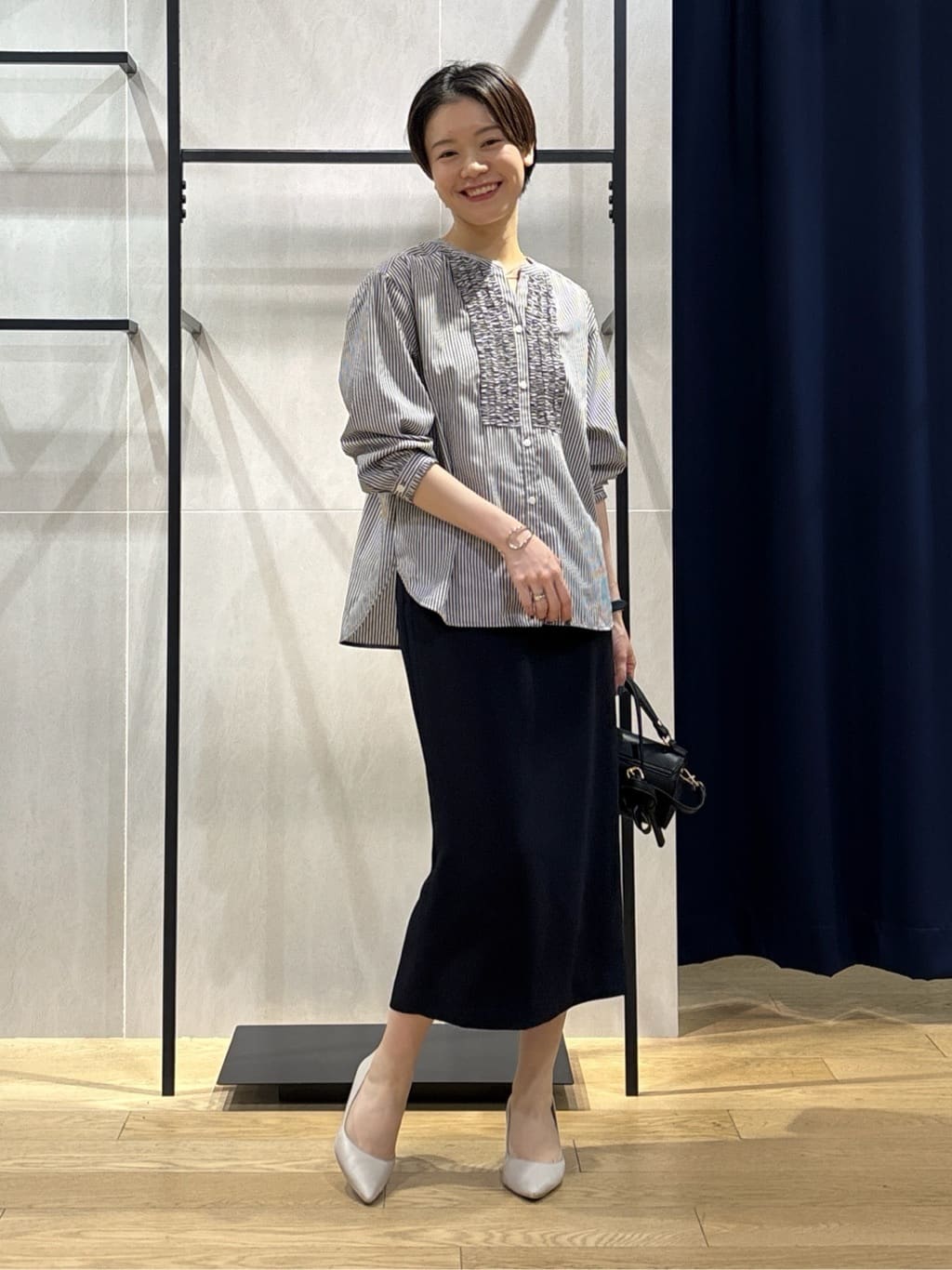 kanaeさんの「INDIVI｜【洗える】胸元タックフリル長袖ブラウス」を使ったコーディネート