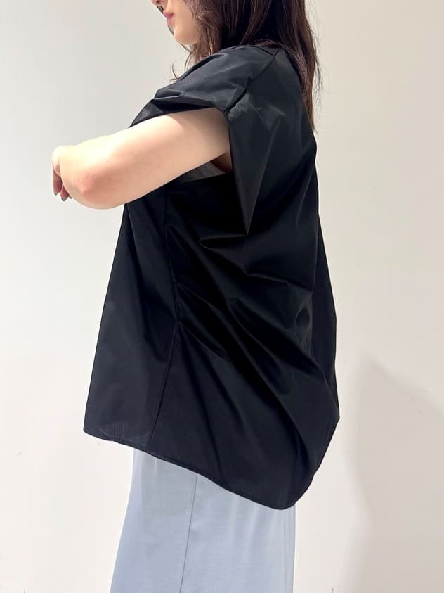 そんさんの「INDIVI｜スリーブレスタックブラウス」を使ったコーディネート