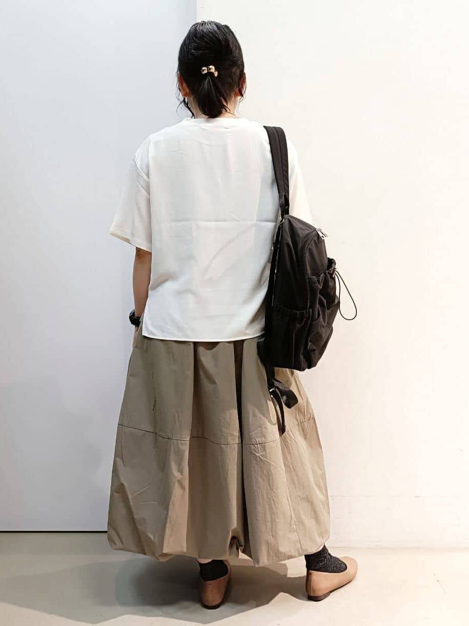 あんさんの「THE SHOP TK｜アソートロゴTシャツ【接触冷感/防シワ/吸水速乾/UVケア/洗濯機OK】」を使ったコーディネート
