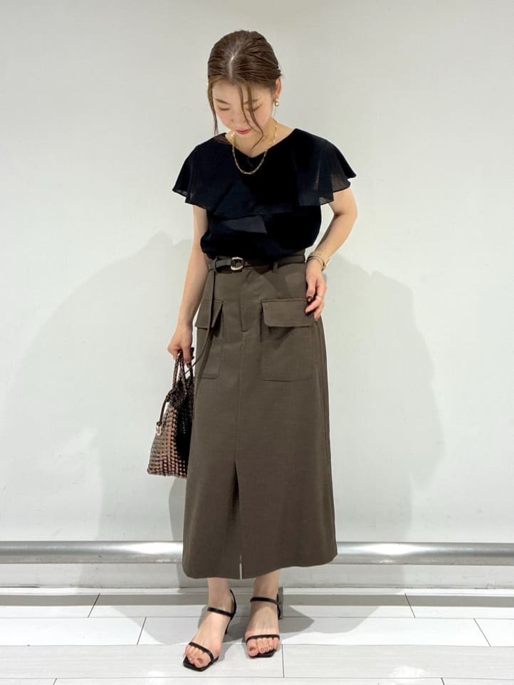 Rinさんの「UNTITLED｜【きれいめ/洗える/フリル】ラッフルシアーブラウス」を使ったコーディネート