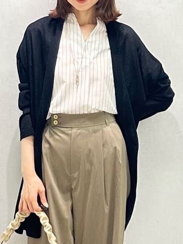 Miwaさんの「UNTITLED｜【洗える/スキッパー】フレンチスリーブシアーブラウス」を使ったコーディネート
