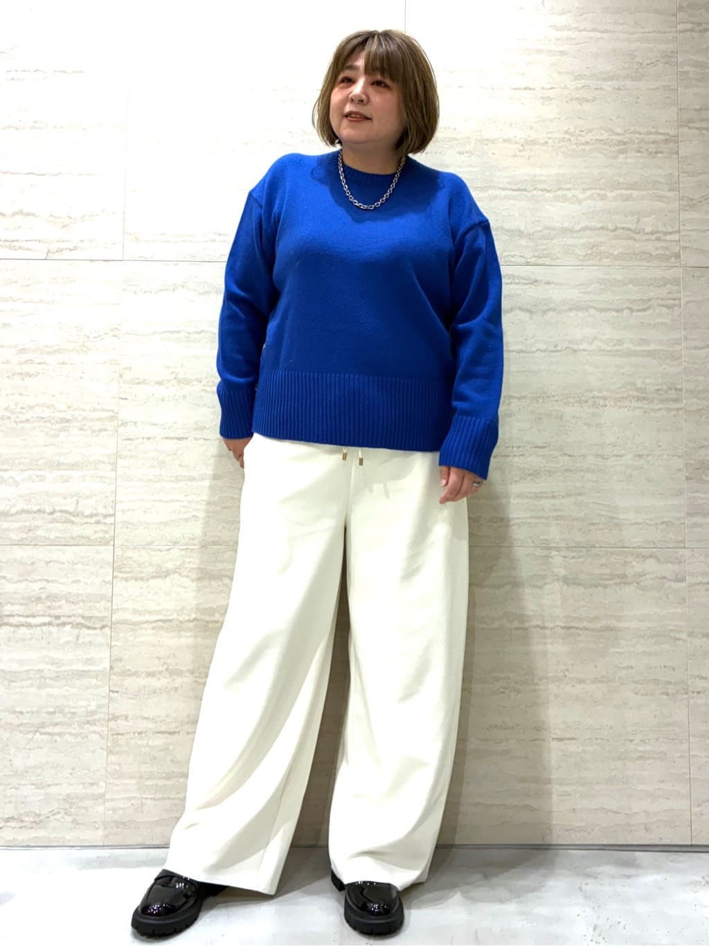 emiさんの「OPAQUE.CLIP｜イージーワイドパンツ【洗濯機OK】」を使ったコーディネート