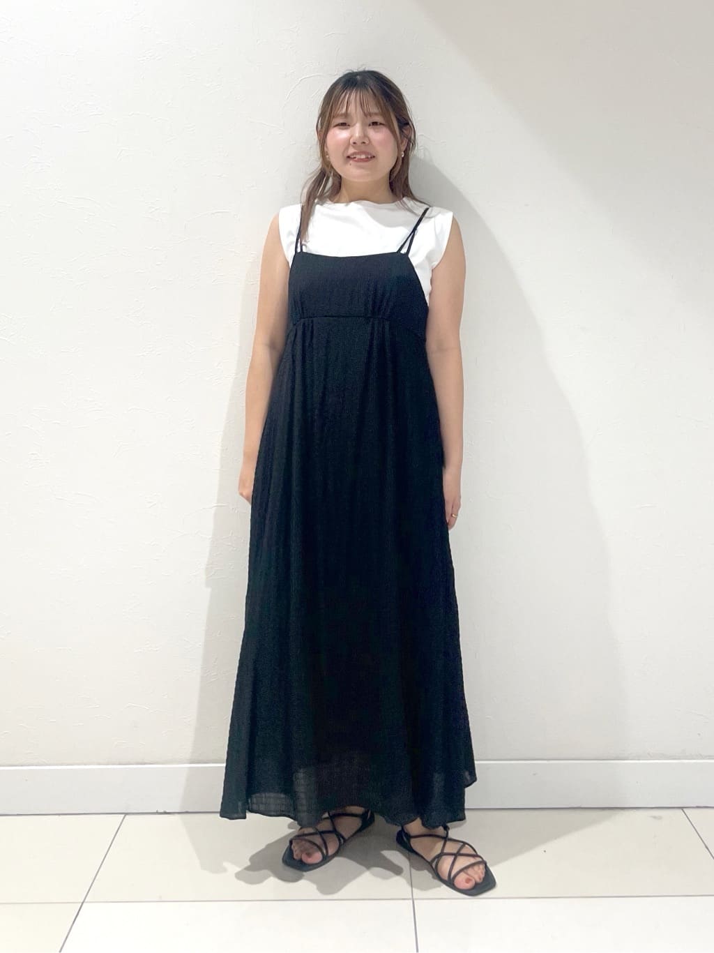 YUUKIさんの「INDIVI｜◆【洗える】ブルゾン風ジップニットベスト」を使ったコーディネート