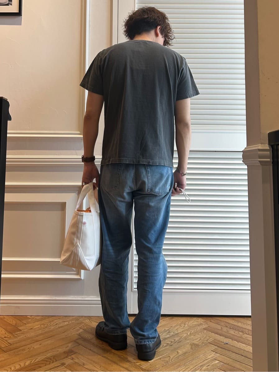 須田　慎二郎さんの「DRESSTERIOR｜【撥水加工/Safari5月号掲載】ローファー」を使ったコーディネート