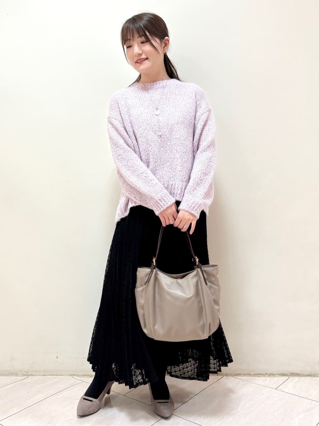 mikiさんの「Reflect｜【一枚で着映え◎／ゆったり着られるワンサイズ】スパンコール&times;ラメニット」を使ったコーディネート