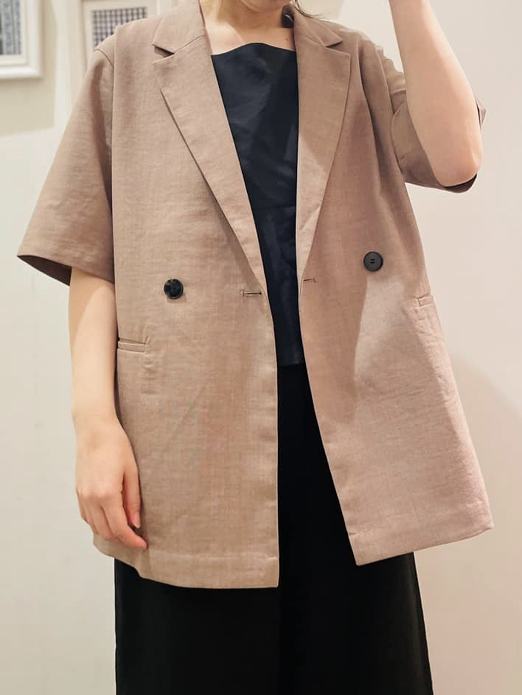 c_h_i_k_aさんの「grove｜軽やかに羽織れて、きちんと見え ハーフスリーブテーラードジャケット」を使ったコーディネート