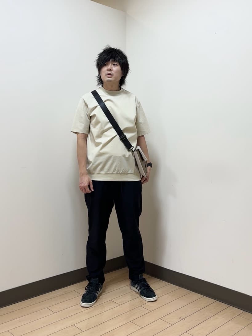 あきやまさんの「TAKEO KIKUCHI｜【COOL CITY WEAR】エアートール パンツ /接触冷感・通気性」を使ったコーディネート
