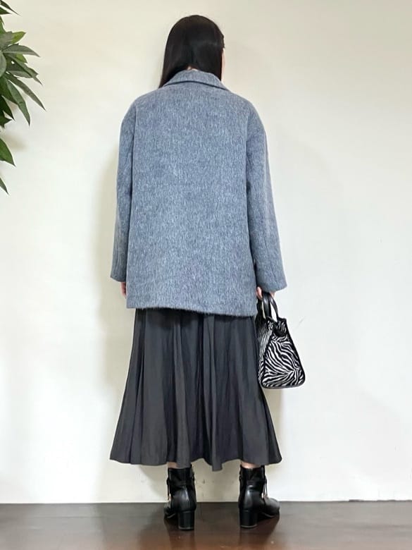 カレンさんの「UNTITLED｜【8色展開／コンパクト丈】レーヨン混 コクーンニット」を使ったコーディネート