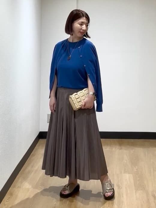 MIKIKOさんの「UNTITLED｜◆【11色展開/コットン100/アンサンブル可能】クルーカーディガン」を使ったコーディネート