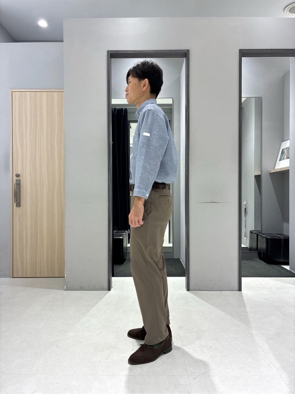 わいずみさんの「TAKEO KIKUCHI｜【360&deg;ストレッチ／セットアップ対応】None Of Stress パンツ」を使ったコーディネート