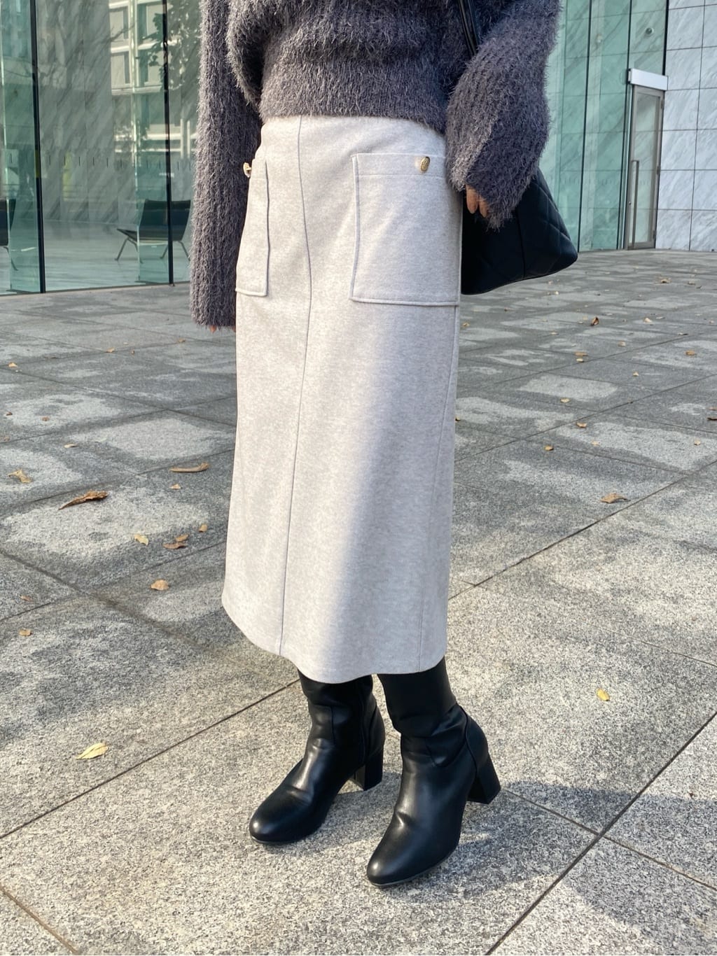 みさかさんの「index｜透かし編みショートフェザーニット【洗濯機OK】」を使ったコーディネート