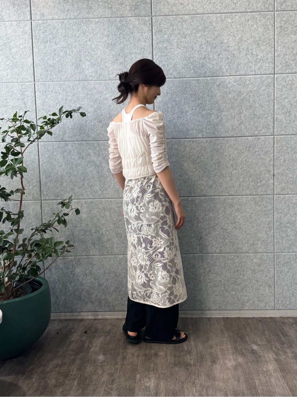 uchi__yamaさんの「CODE A｜french twill easy trouser」を使ったコーディネート