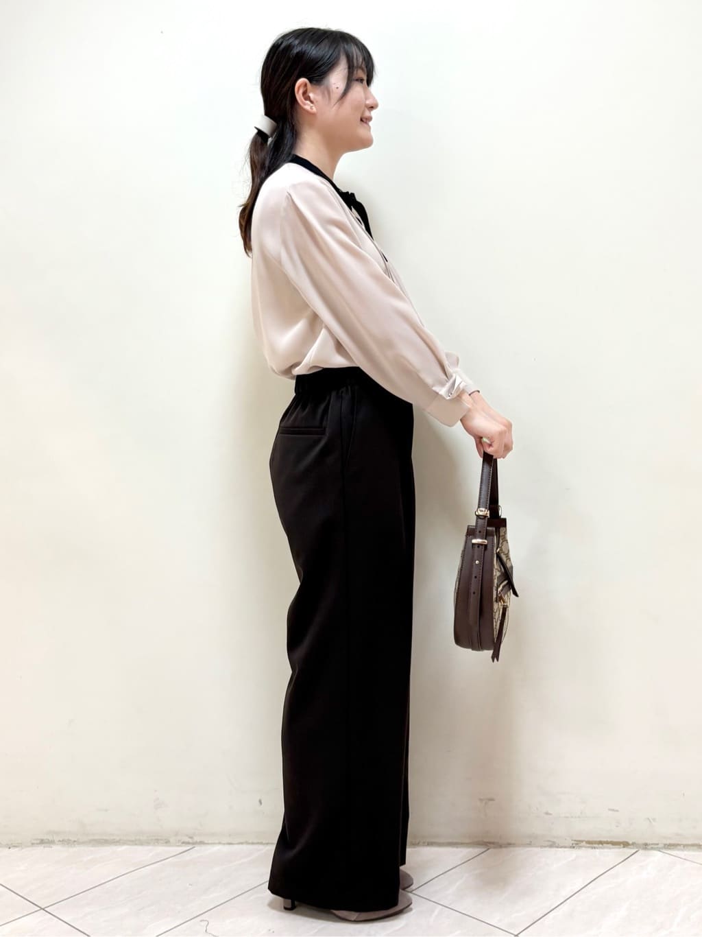 mikiさんの「Reflect｜【配色ボウタイ付き】八分袖ジョーゼットブラウス」を使ったコーディネート