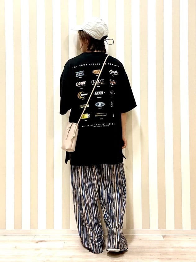 pieceさんの「SHOO･LA･RUE｜◆【UPF50＋／UVカット／遮熱／遮光】後ろドロストキャップ【サイズ調整】」を使ったコーディネート