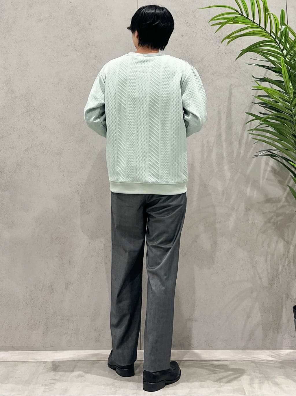SHI-MAさんの「THE SHOP TK｜【無地に飽きた方へ】ふくれジャカードスウェット　洗濯機OK/6色展開/ユニセックスでおすすめ！」を使ったコーディネート