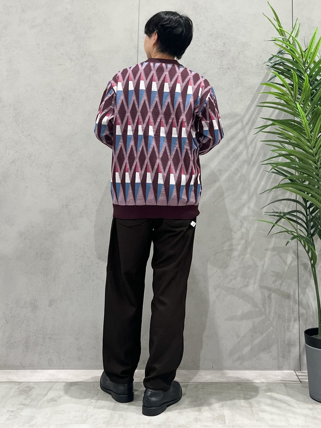 SHI-MAさんの「THE SHOP TK｜【季節の変わり目に活躍】ニットカーディガン 選べる2デザイン(柄&無地)/洗濯機OK」を使ったコーディネート