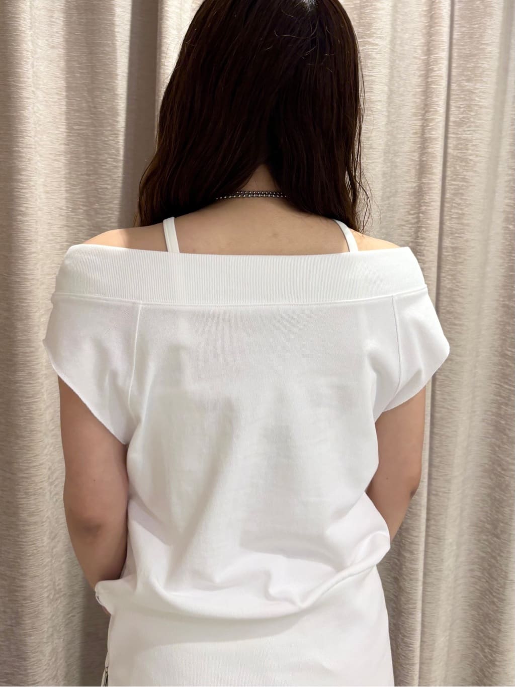iwamiさんの「CODE A｜off－shoulder sleeveless tops」を使ったコーディネート