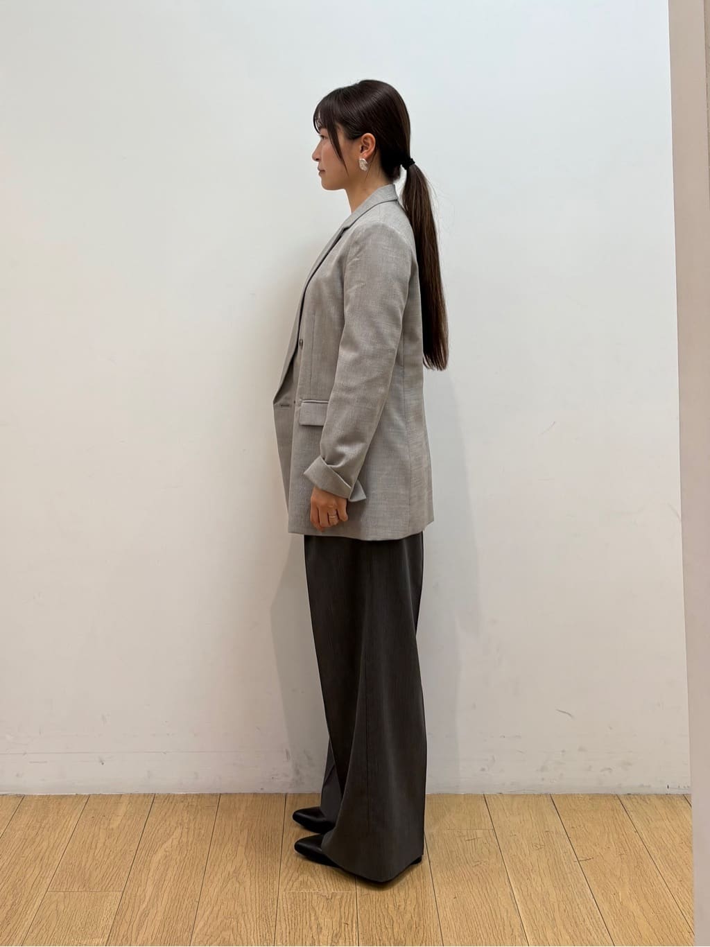 maiさんの「INDIVI｜【洗える／セットアップ可能】凹凸ストレッチ素材ダブルジャケット」を使ったコーディネート