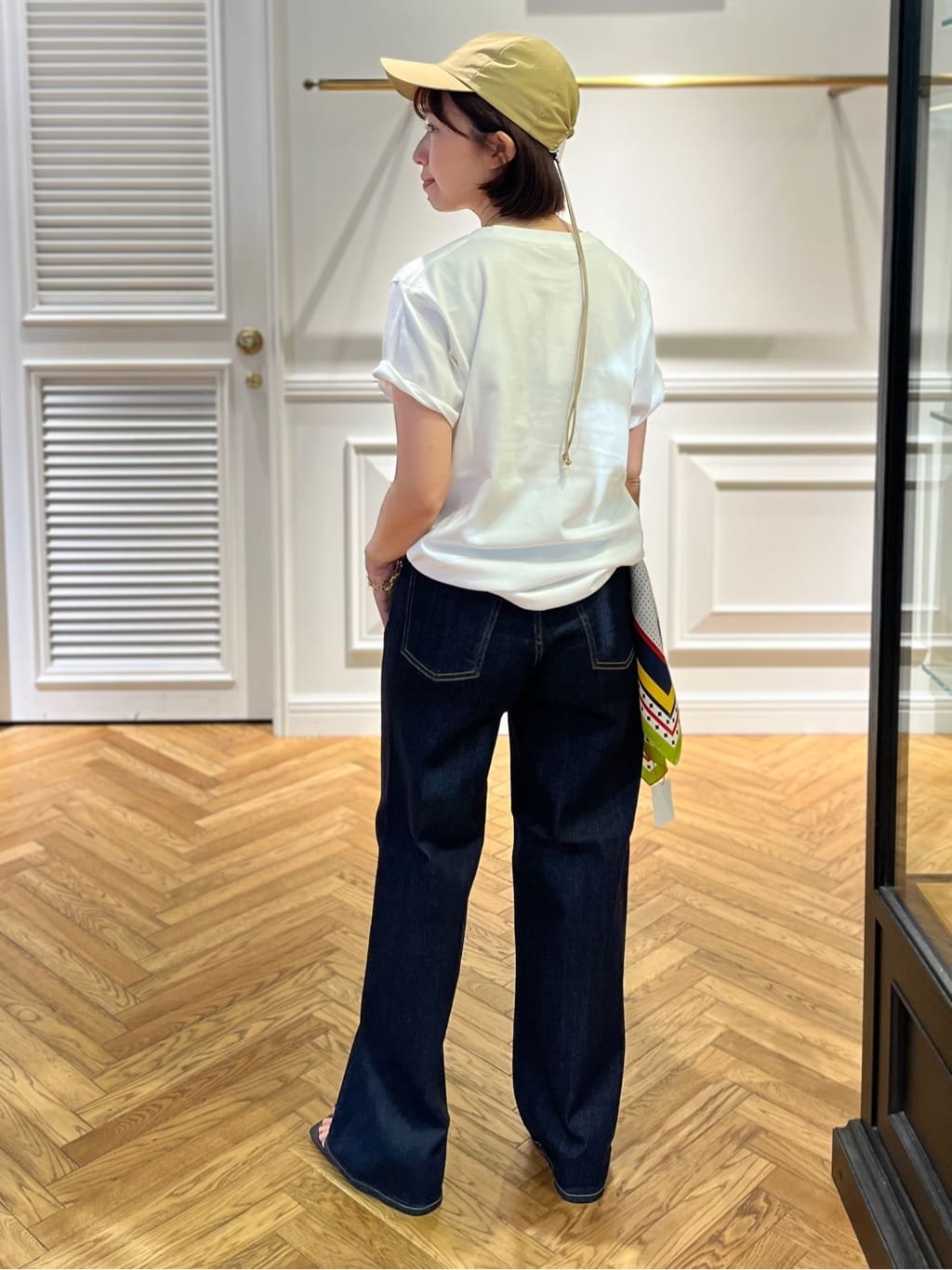 つじ まこさんの「DRESSTERIOR｜チェーンブレスレット」を使ったコーディネート
