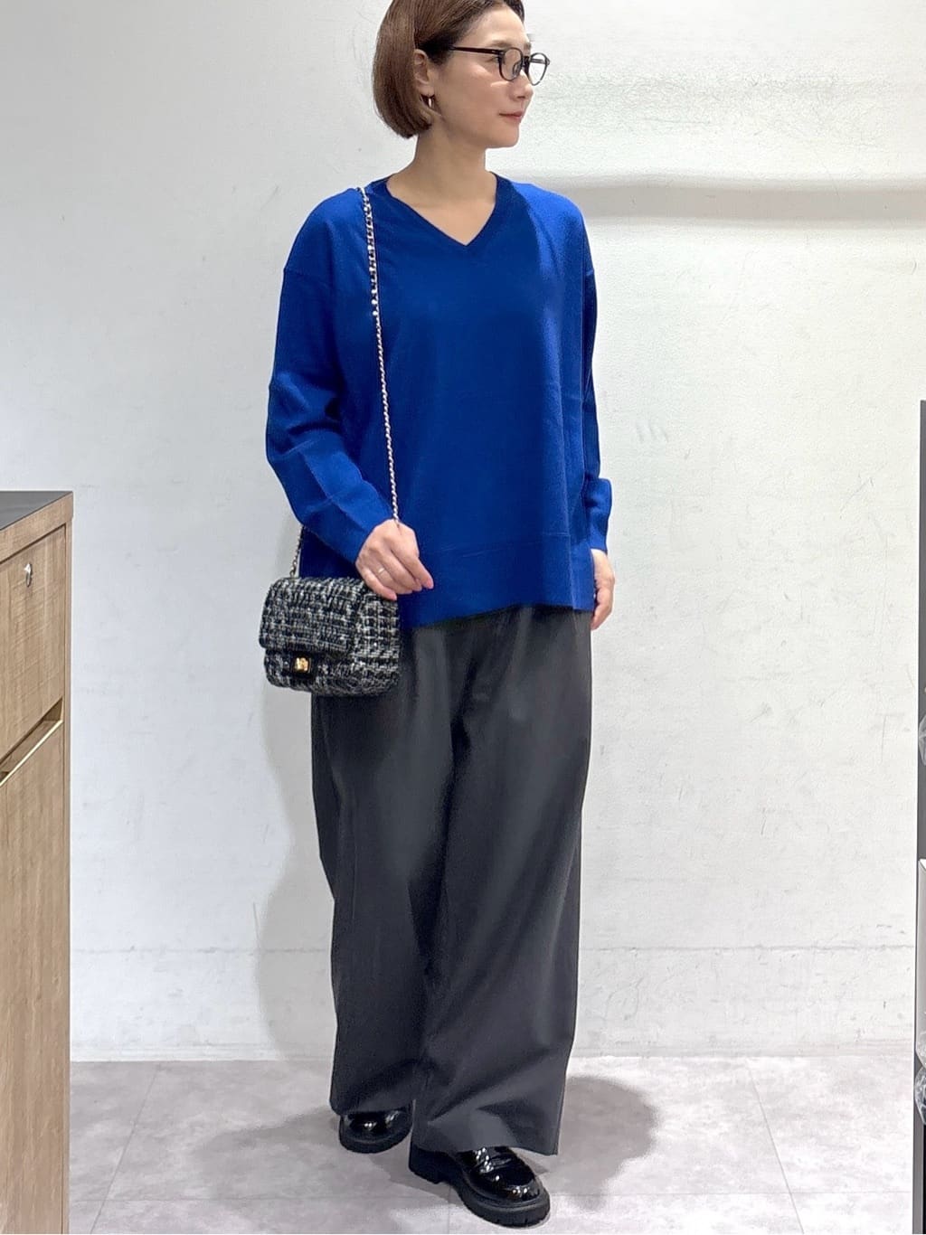 たけねぇさんの「OPAQUE.CLIP｜Vネックニット／エクストラファインメリノウール【THEシリーズ／洗濯機OK】」を使ったコーディネート