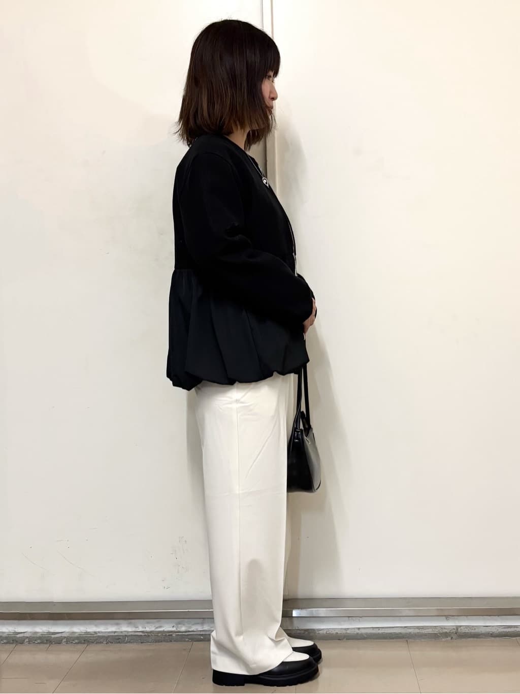 やまさんの「OPAQUE.CLIP｜ウールライクペプラムドッキングアウター【洗濯機洗い可】」を使ったコーディネート