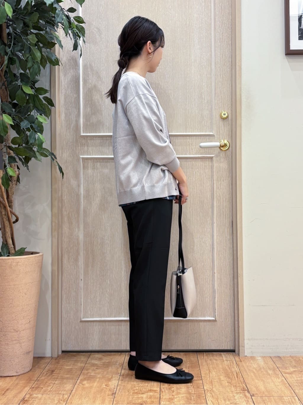 なみさんの「SHOO･LA･RUE｜【S-LL/5分袖】お袖タックできれいに魅せる 大人のチェックブラウス」を使ったコーディネート