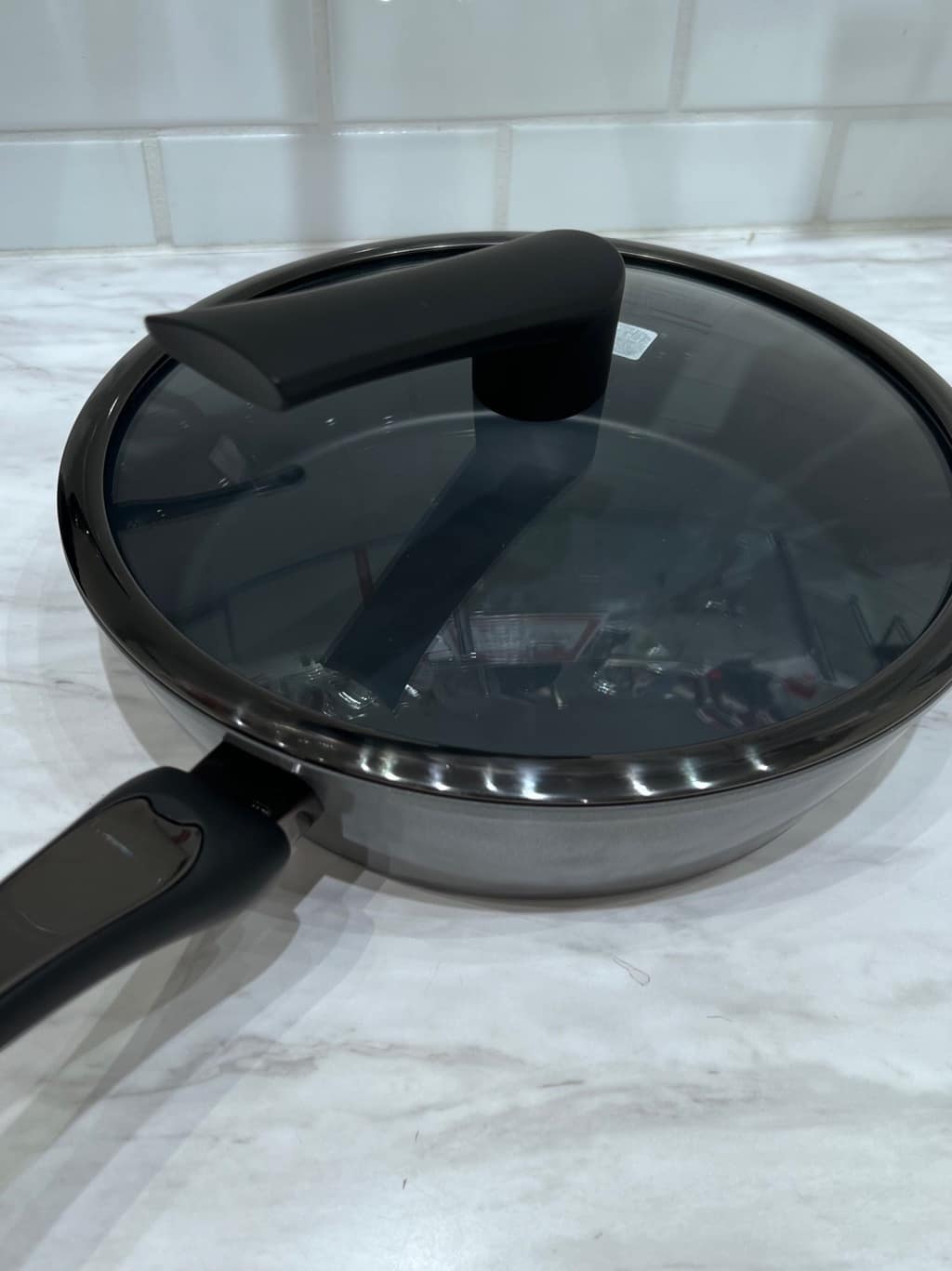 nagiさんの「212 KITCHEN STORE｜プラズマプロ フライパン26cm 蓋付き ＜KEVNHAUN ケヴンハウン＞」を使ったコーディネート