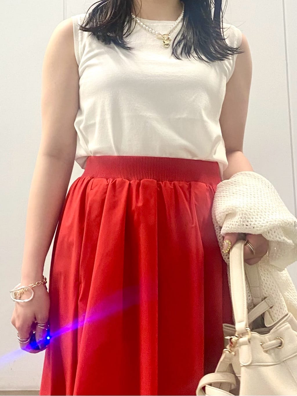 misakiさんの「INDIVI｜パール調コインショートネックレス」を使ったコーディネート