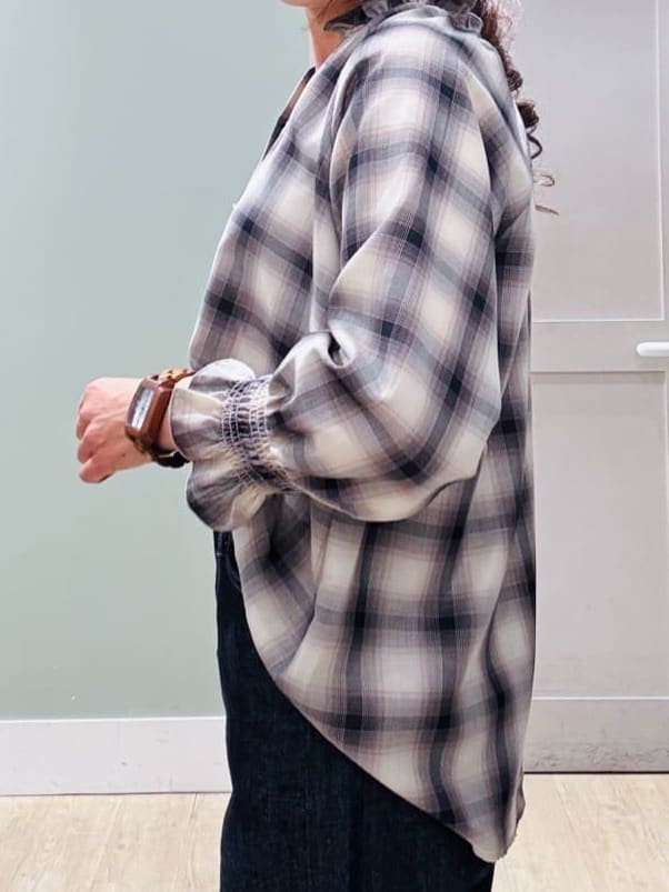 Komi☆さんの「grove｜【SOMETHING&times;grove別注】LISAWIDE DENIM PANTS」を使ったコーディネート