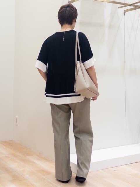 シュウコさんの「grove｜涼やか体型カバー　配色シアーニットプルオーバー」を使ったコーディネート