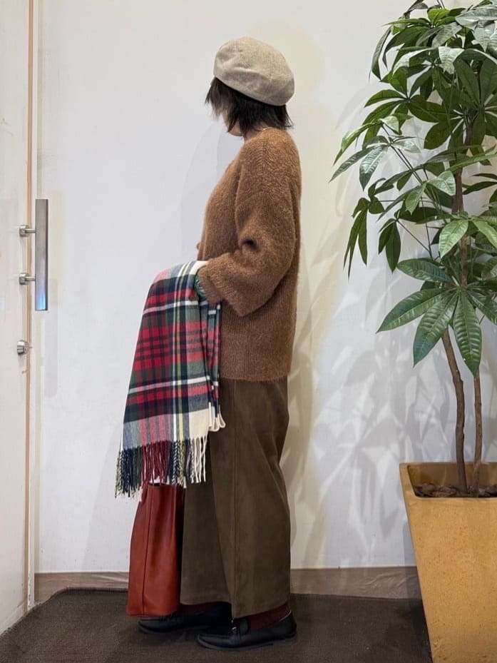 misakiさんの「SHOO･LA･RUE｜【S-LL/ゆったり】ふわふわシャギー 大人レディなニット」を使ったコーディネート