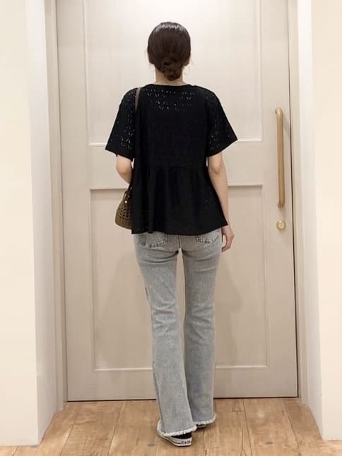 tamuさんの「SHOO･LA･RUE｜【S-LL】インせず決まる レースペプラムトップス」を使ったコーディネート