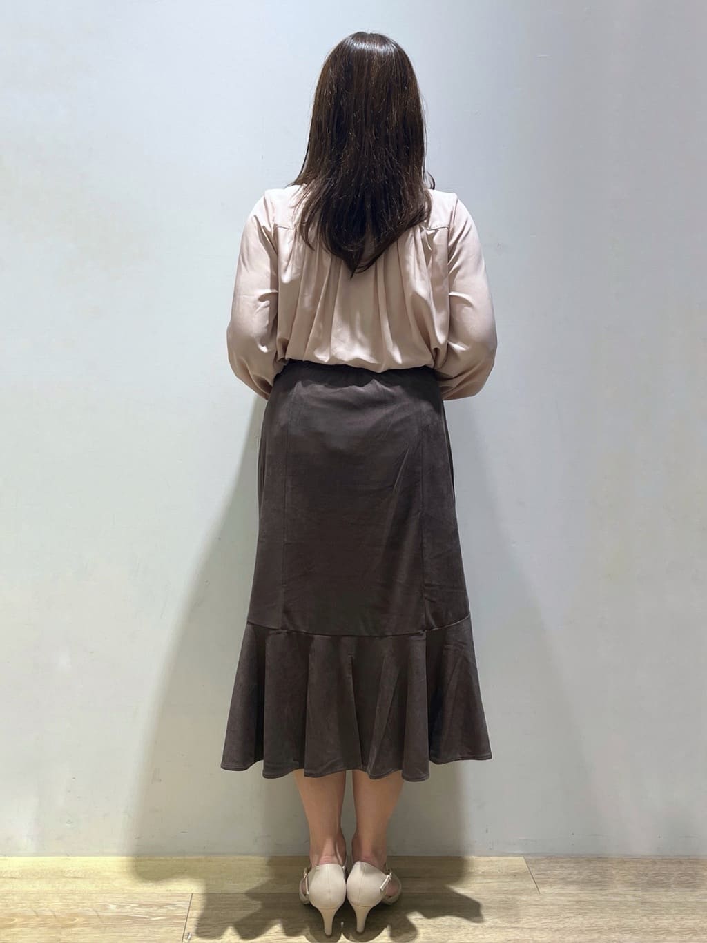 さやかさんの「index｜サテンバンドカラーブラウス【洗濯機OK／イージーアイロン】」を使ったコーディネート