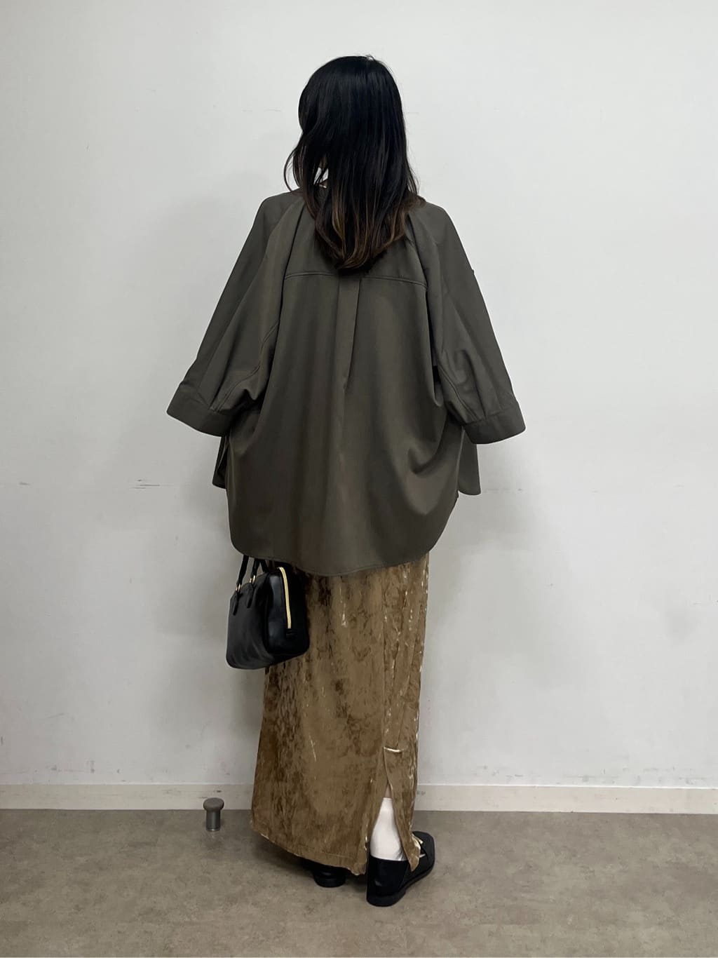 cotaniさんの「SHOO･LA･RUE｜【汗ジミ軽減/ひんやり/UV】大人のヘルシーな着こなしに タックノースリーブチュニック」を使ったコーディネート