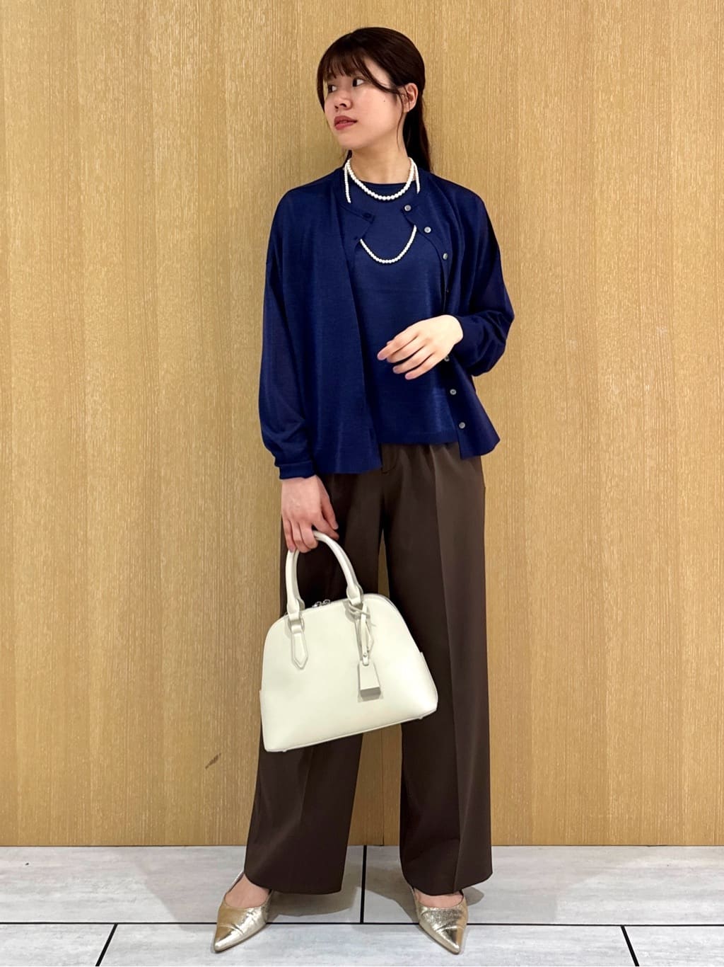 nanaさんの「UNTITLED｜【アンサンブル可/洗える】シアーノースリーブ プルオーバー」を使ったコーディネート